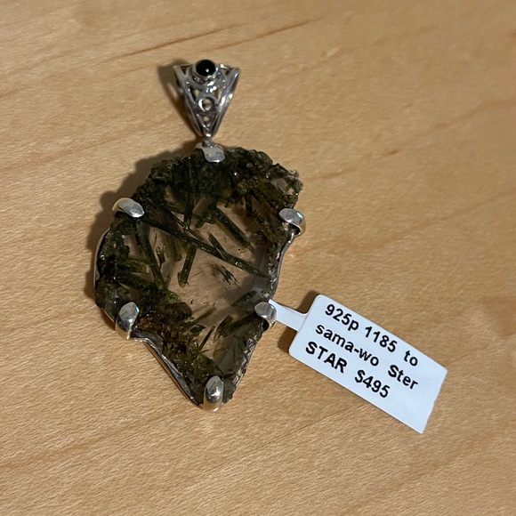 One of a kind Tourmaline and Epidot in quartz pendant - Picture 2 of 11